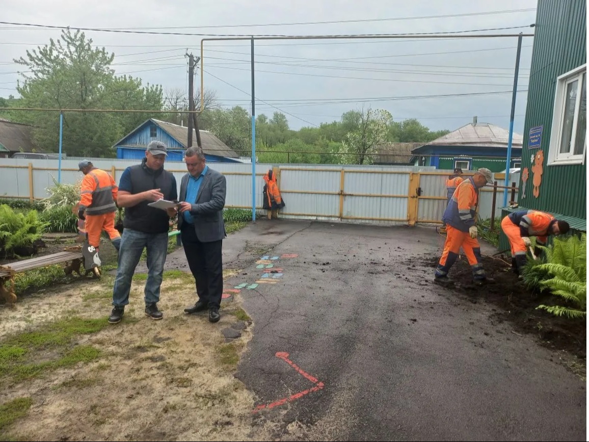 В рамках депутатского проекта Вячеслава Викторовича Володина будут благоустроены территории детских садов в р.п.Турки..