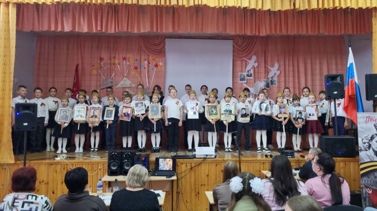 «Сквозь года звенит Победа!». «Сквозь года звенит Победа!».