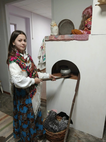 Экскурсии в Дмитриевском сельском Доме культуры. Экскурсии в Дмитриевском сельском Доме культуры.