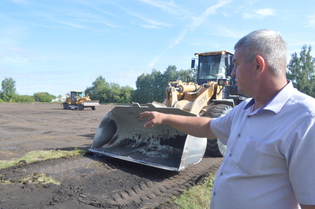 Ремонт стадиона в рп.Турки.