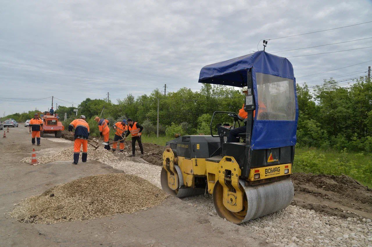 Поздравление Губернатора Саратовской области Р.В. Бусаргина с  днем работников дорожного хозяйства.